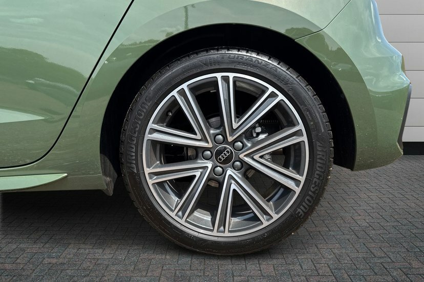Audi A1 1.0 Tfsi 30 S Line Sportback S Tronic Green #5