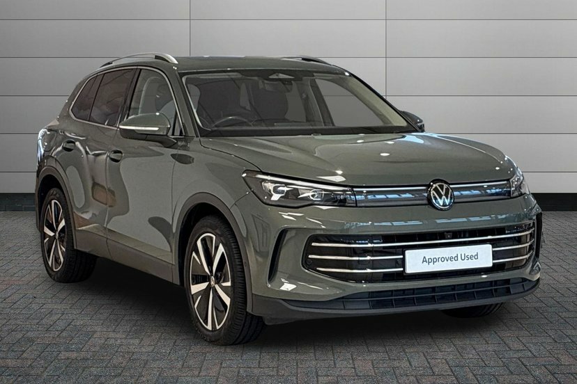 Volkswagen Tiguan 1.5 Etsi Mhev Elegance Suv Hybrid Dsg Green