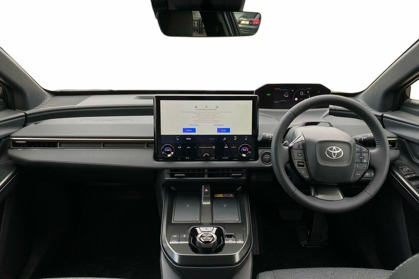Toyota bZ4X 57.7Kwh Icon Suv 167 Ps Black #5