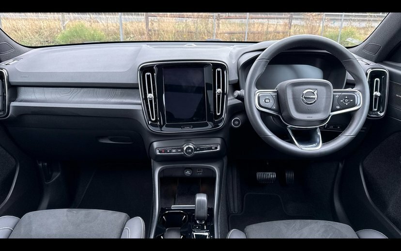 Volvo XC40 1.5H T5 Recharge 10.7Kwh Ultimate Dark #4
