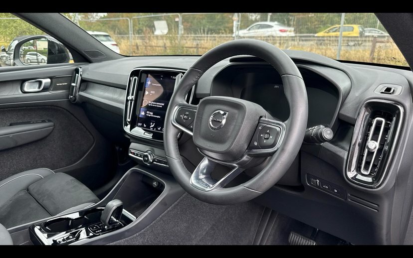 Volvo XC40 1.5H T5 Recharge 10.7Kwh Ultimate Dark #6