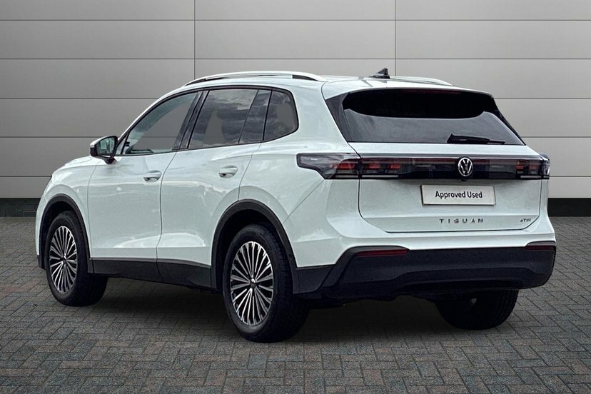 Volkswagen Tiguan 1.5 Etsi Mhev Match Suv Hybrid Dsg 150 White #3