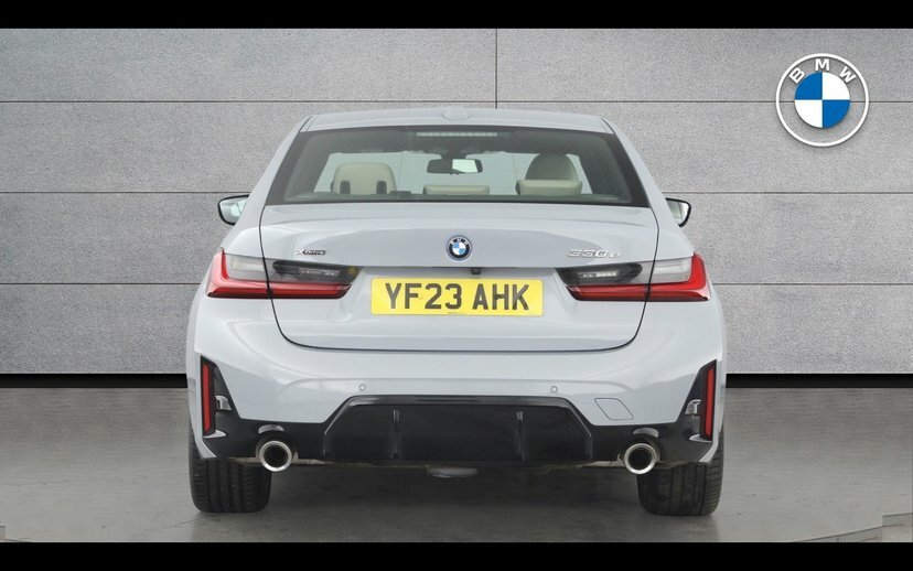 BMW 3 Series Corolla Active Hev Cvt Grey #15