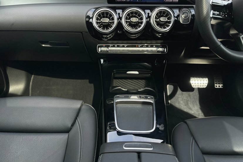 Mercedes-Benz CLA Class Cla 35 4Matic Premium Plus Coupe Black #8