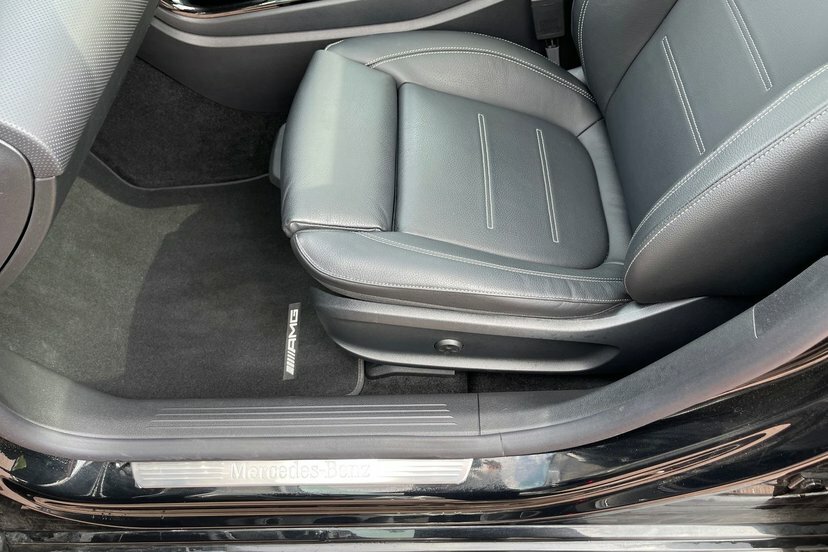 Mercedes-Benz CLA Class Cla 35 4Matic Premium Plus Coupe Black #26