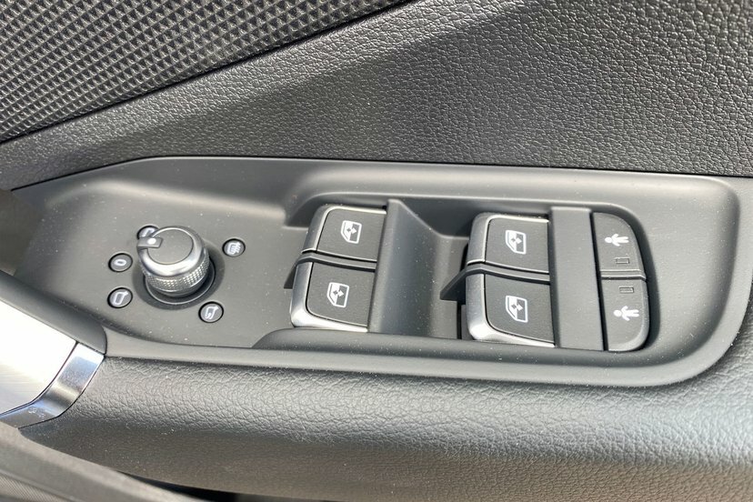Audi Q2 35 Tfsi S Line Grey #26