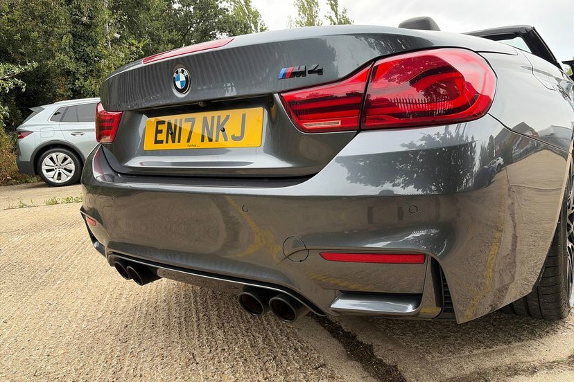 BMW M4 Coupe 3.0 M4 Coupe Competition Package 201767 White #23