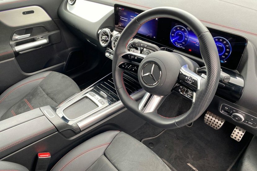 Mercedes-Benz EQA Eqa 250 70.5Kwh Amg Line Premium Suv Electr Black #5