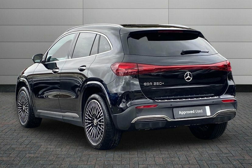 Mercedes-Benz EQA Eqa 250 70.5Kwh Amg Line Premium Suv Electr Black #2
