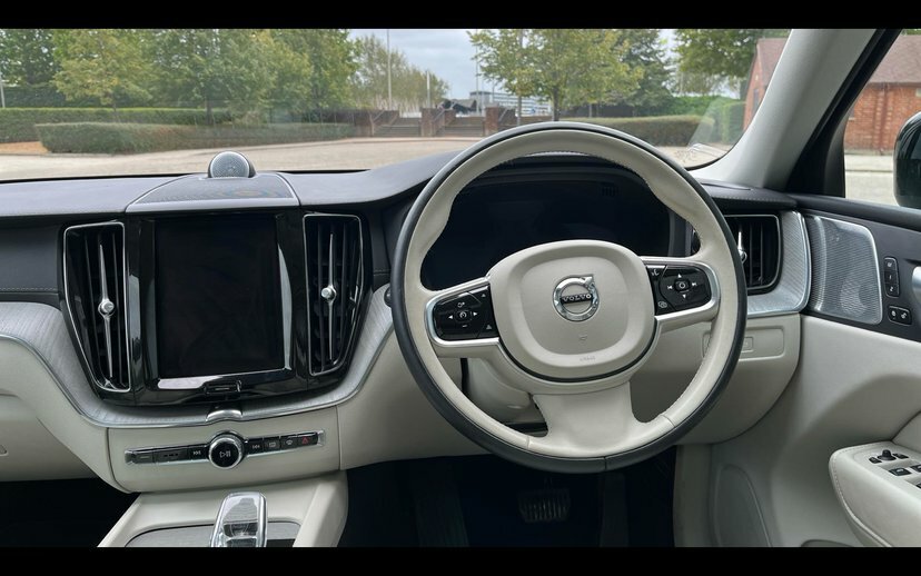 Volvo XC60 2.0 B5 Mhev Ultimate Suv Hybrid Aw Black #5