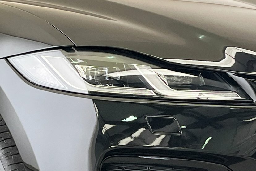 Jaguar F-Pace 2.0 D200 R-dynamic Se Black Awd Black #16