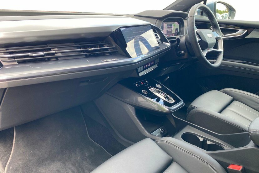 Audi Q4 E Tron 45 S Line Sportback 82Kwh 286 P Blue #2