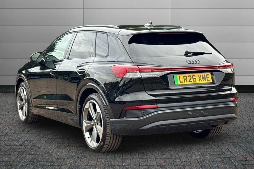Audi Q4 E Tron 45 Black Edition Suv 82Kwh 286  #3