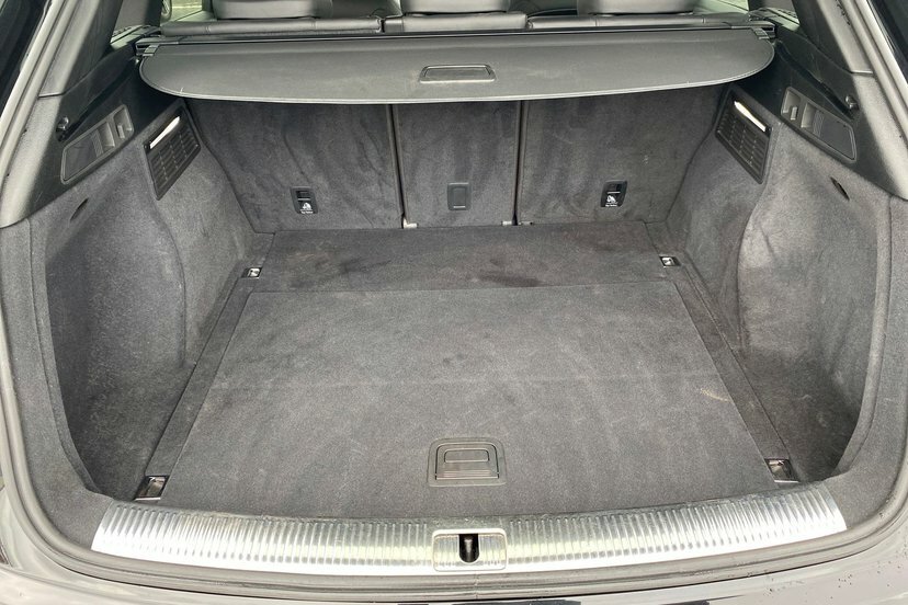 Audi Q8 4.0 Sq8 Tfsi Quattro Grey #12