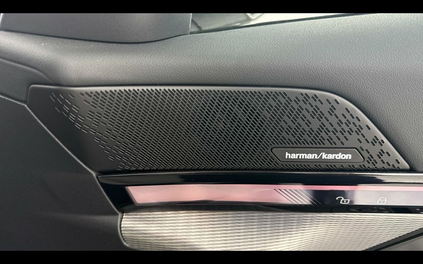 BMW i5 Saloon Black #20