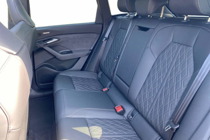 Audi SQ6 E-Tron Suv Black Edition E-tron 36000 Kw Technology Pack YS26JHY Grey #8