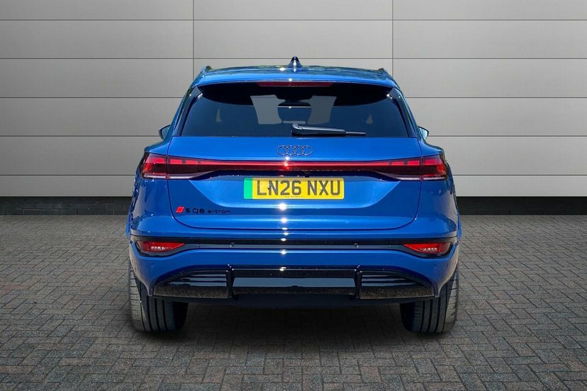 Audi SQ6 E-Tron Suv Black Edition E-tron 36000 Kw Technology Pack YS26JHY Grey #11