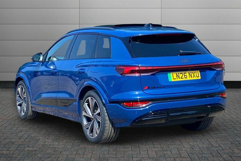 Audi SQ6 E-Tron 100Kwh S Black Edition Suv Quatt Blue #3