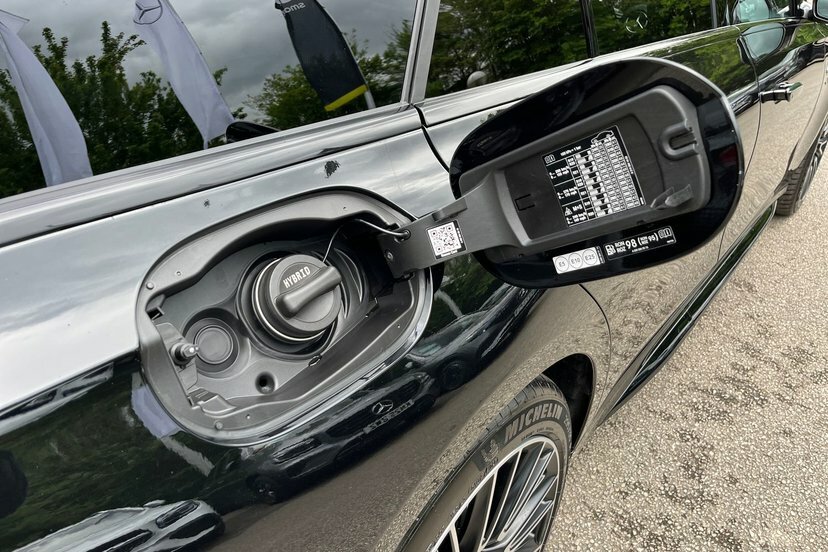 Mercedes-Benz E Class E Class E300de Urban Edition 9G-tronic Grey #52
