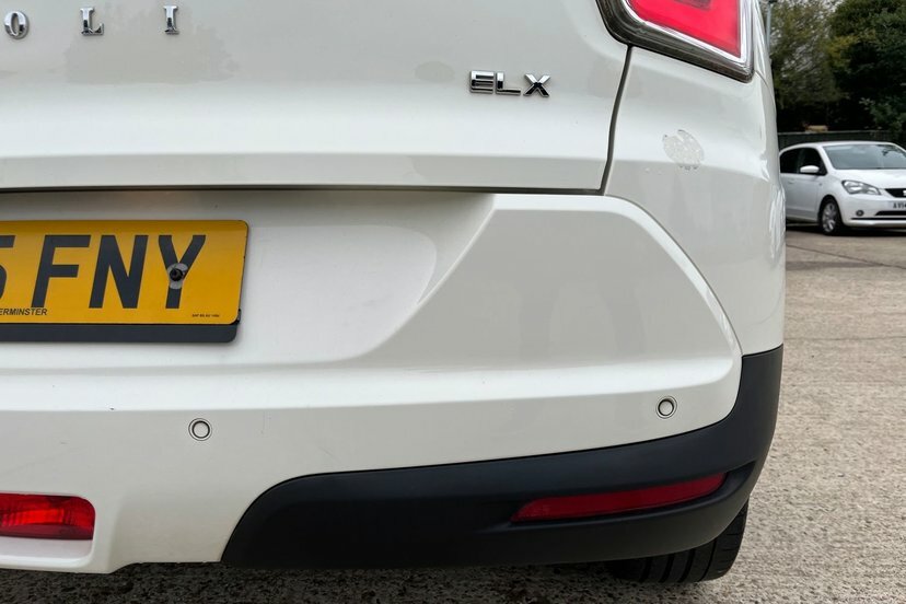 SsangYong Tivoli 1.6 E Silver #30
