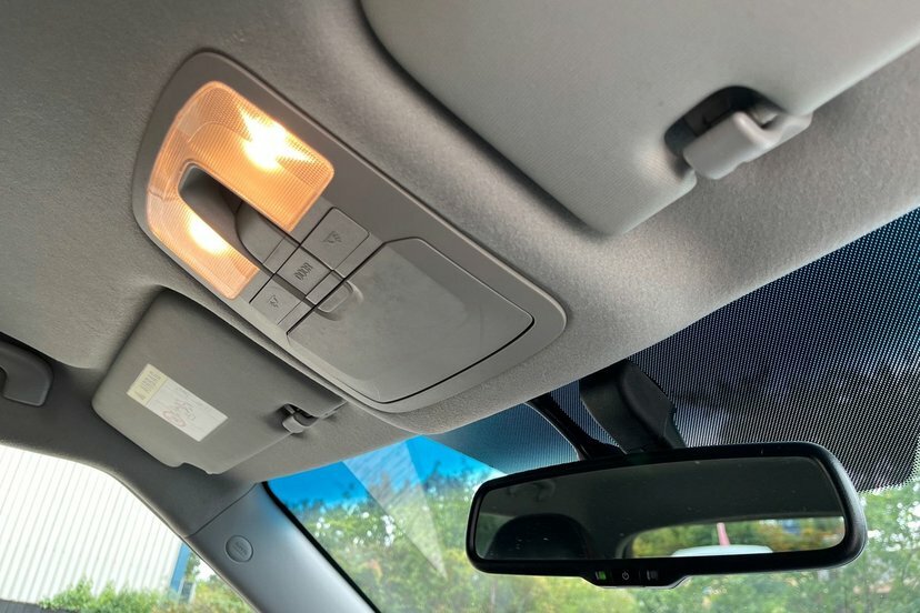 SsangYong Tivoli 1.6 E Silver #18