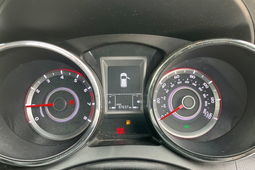SsangYong Tivoli 1.6 E Silver #14
