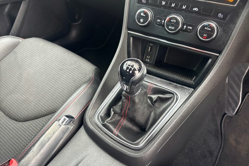 Seat Leon 1.4 Tsi Fr Technology Hatchback White #8