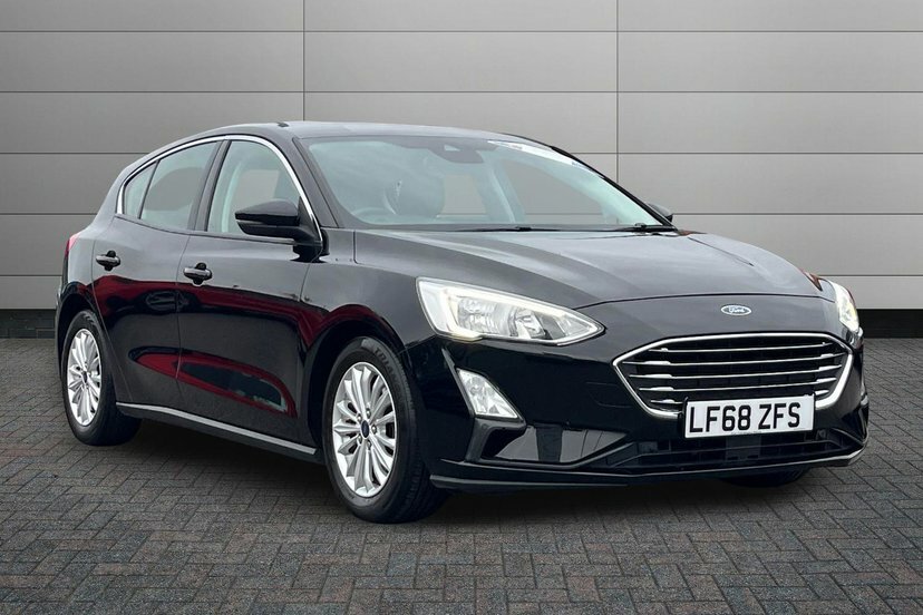 Ford Focus 1.0T Ecoboost Titanium Hatchback Black