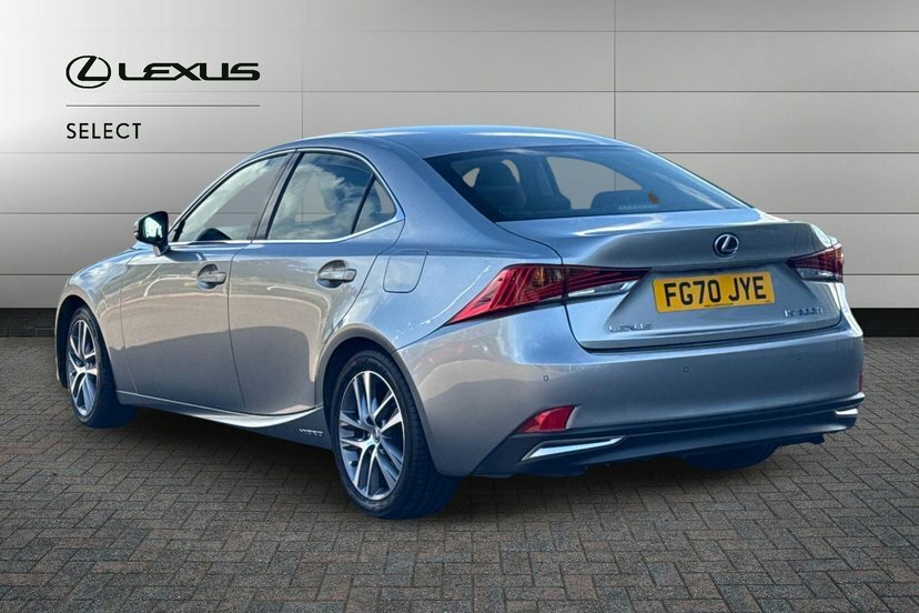 Lexus IS 2.5 300H Saloon Hybrid E-cvt 223 Ps Silver #3