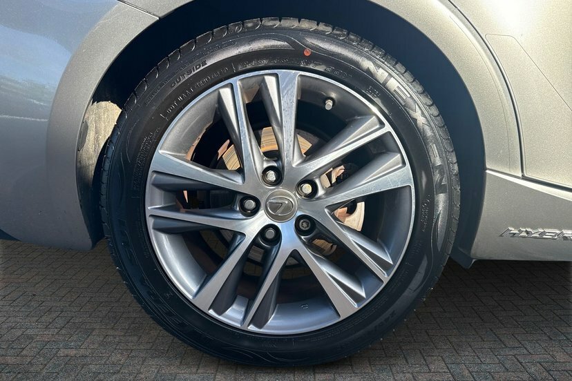 Lexus IS 2.5 300H Saloon Hybrid E-cvt 223 Ps Silver #5