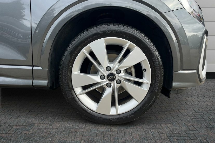 Audi Q2 1.5 Tfsi Cod 35 S Line Suv S Tronic 15 Grey #5
