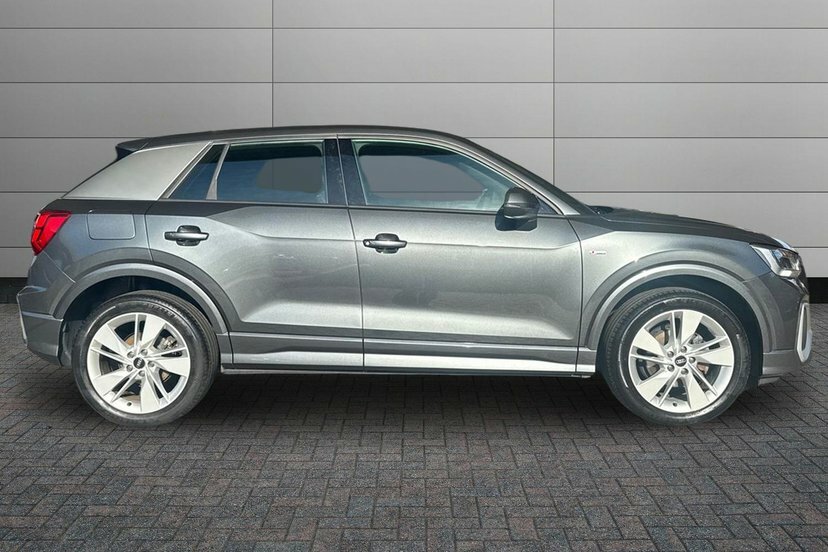 Audi Q2 1.5 Tfsi Cod 35 S Line Suv S Tronic 15 GF72AFX Grey #4