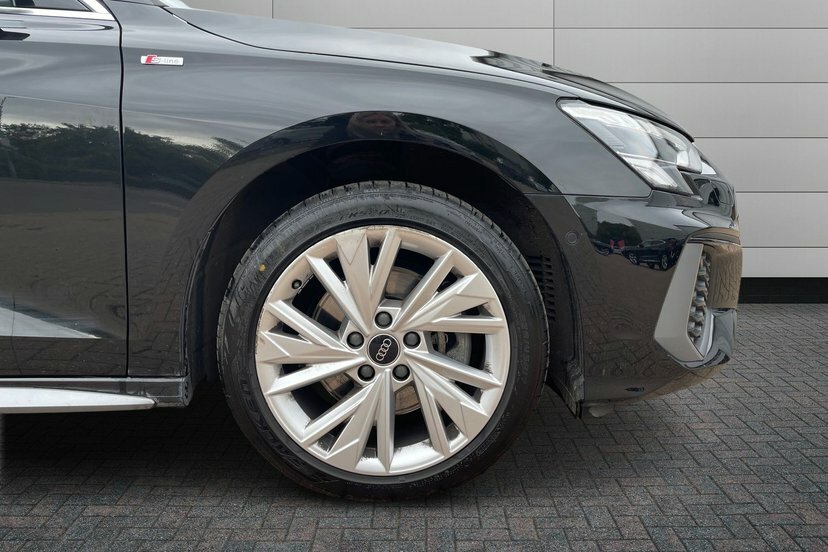 Audi A3 1.4 Tfsie 40 S Line Sportback Plug-in H Black #5