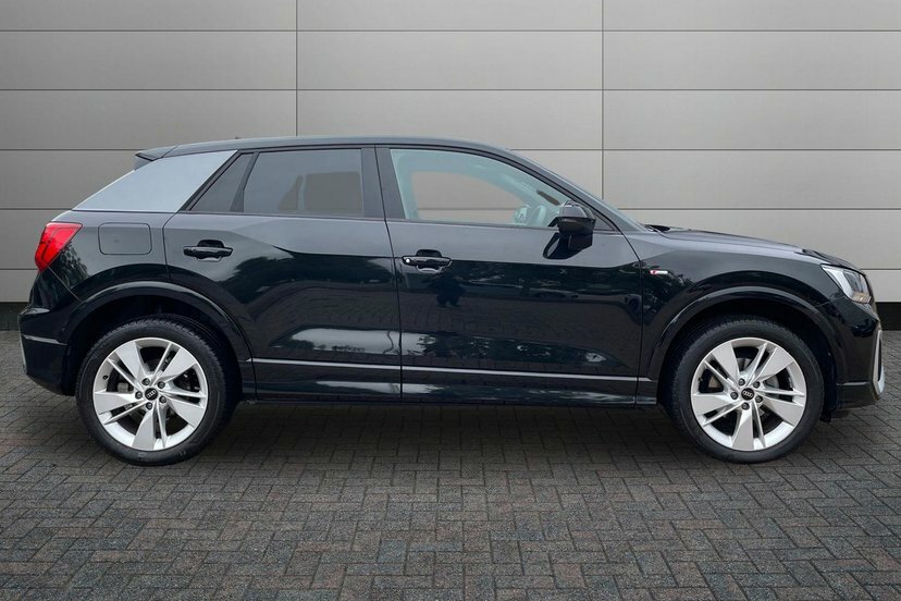 Audi Q2 1.5 Tfsi Cod 35 S Line Suv S Tronic 15 Black #4