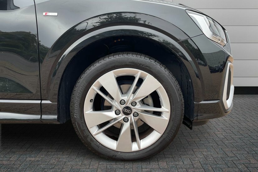 Audi Q2 1.5 Tfsi Cod 35 S Line Suv S Tronic 15 Black #5
