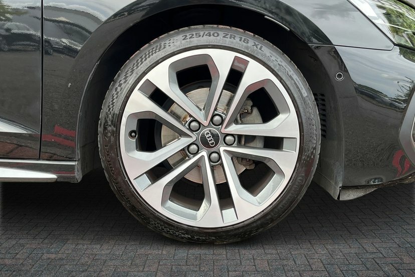 Audi A3 30 Tfsi S Line S Tronic Black #5