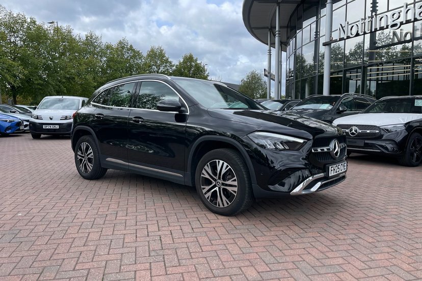 Mercedes-Benz GLA Class Suv White #22