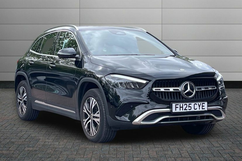 Mercedes-Benz GLA Class 2.0 Gla200d Sport Executive Suv 8G-dc Black