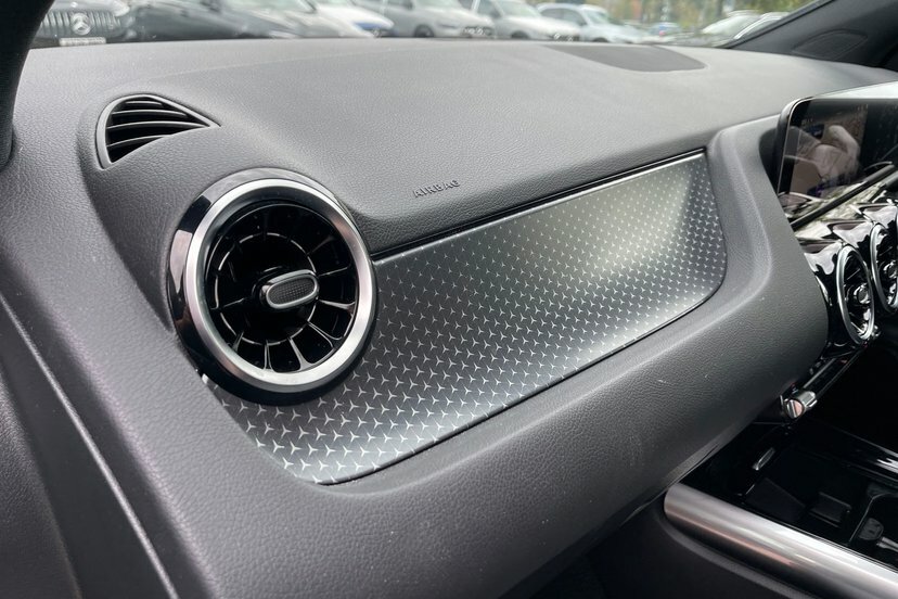 Mercedes-Benz GLA Class Suv White #29