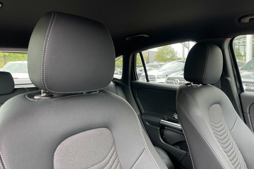 Mercedes-Benz GLA Class Suv White #20