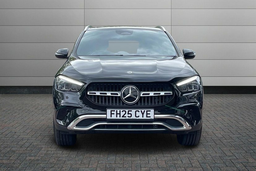 Mercedes-Benz GLA Class Suv White #11