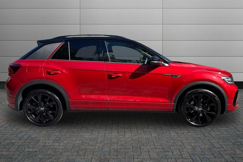 Volkswagen T-Roc 1.5 Tsi Black Edition Plus Suv Dsg 150 Black #4