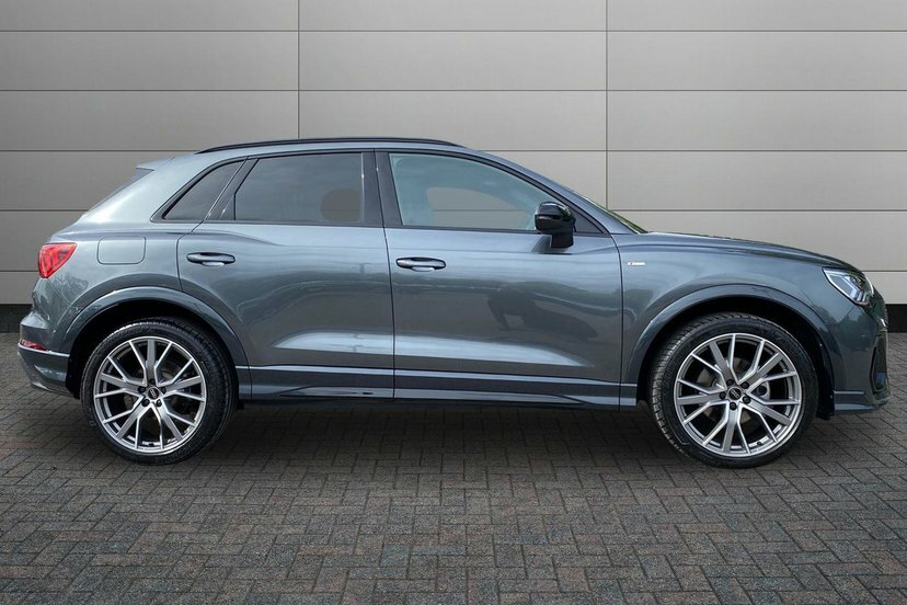 Audi Q3 1.5 Tfsi Cod 35 Black Edition Suv S Tro Grey #4
