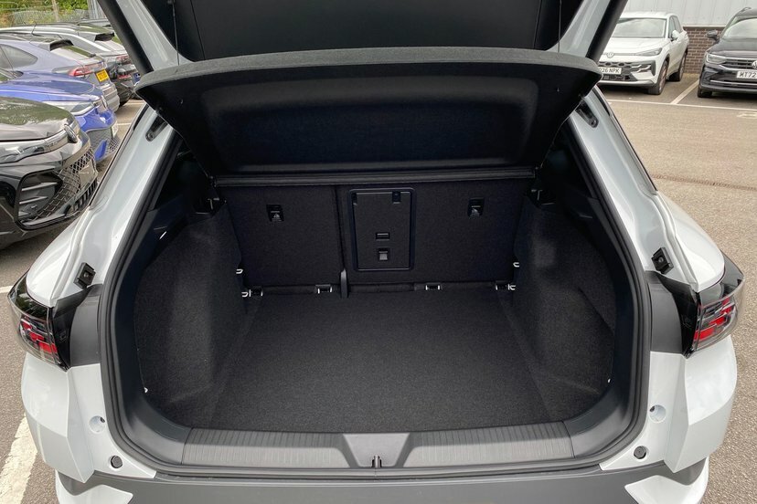 Volkswagen ID.4 Match Pro Black #10