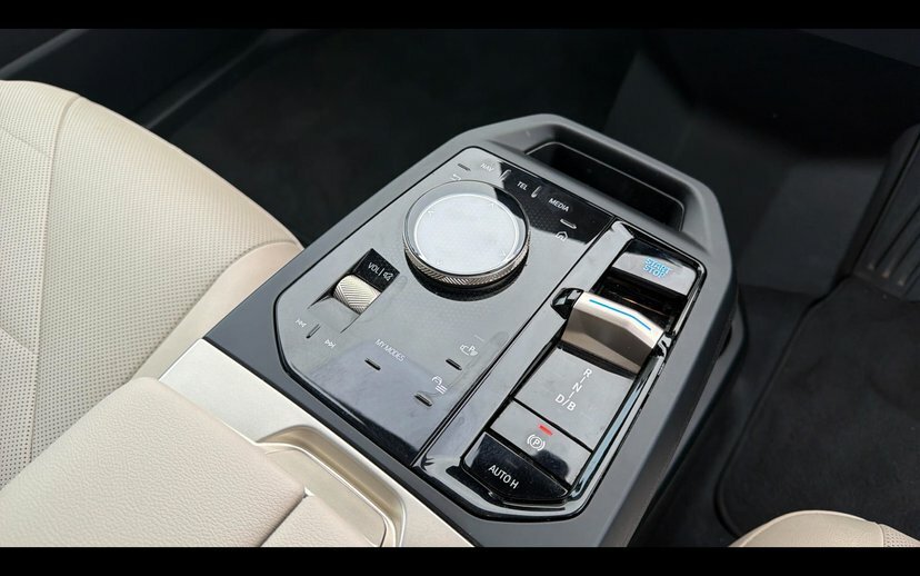 BMW iX M Sport Grey #9