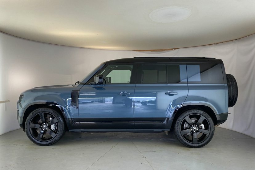 Land Rover Defender 110 3.0 D250 X-dynamic Se 110 Black #29