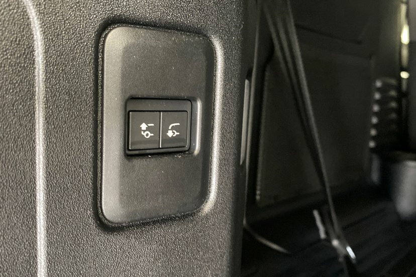 Land Rover Defender 110 3.0 D250 X-dynamic Se 110 Black #46