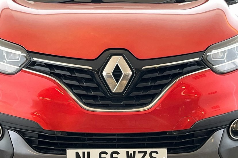 Renault Kadjar 1.5 Dynamique S Nav Dci 110 Bhp White #31