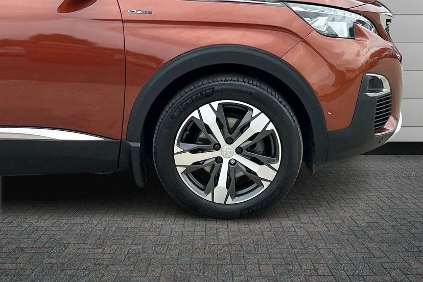 Peugeot 3008 1.2 Puretech Gt Line Suv 130 Ps Brown #5