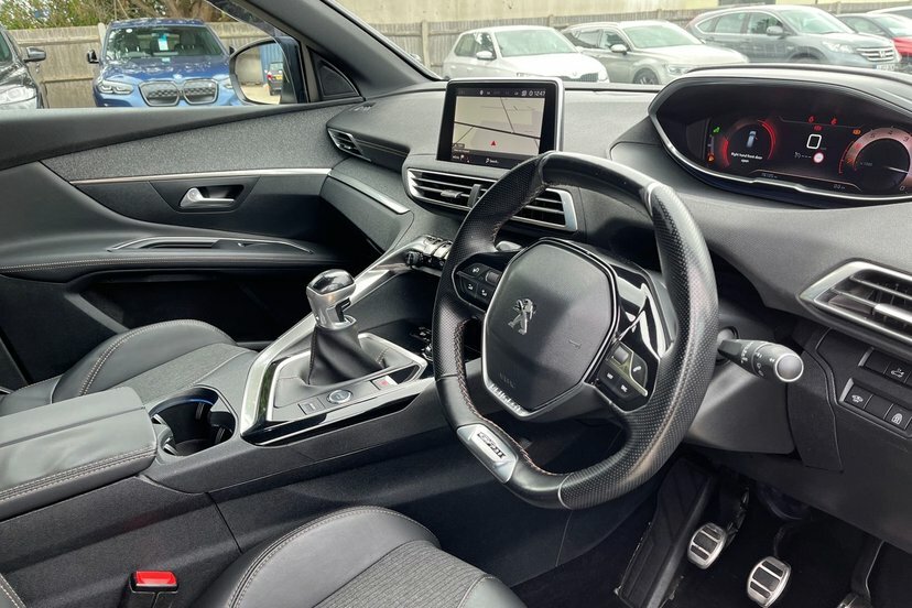 Peugeot 3008 1.2 Puretech Active 2017 Brown #25